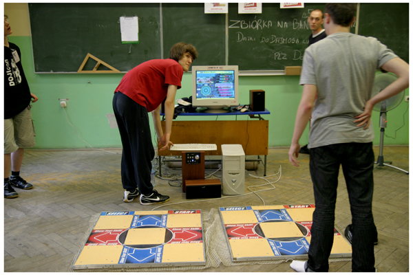 DOJIcon 8 (Mesiaste): DDR room