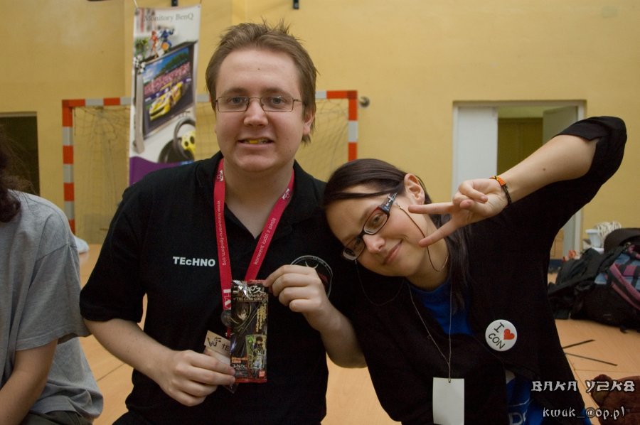 BAKA Y2K8 (Kwak): Szpanuje gumą z Geassa