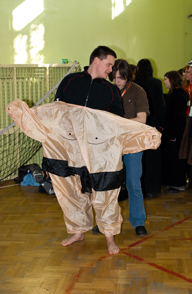 Ecchicon 4 (XeN): Sumo contest