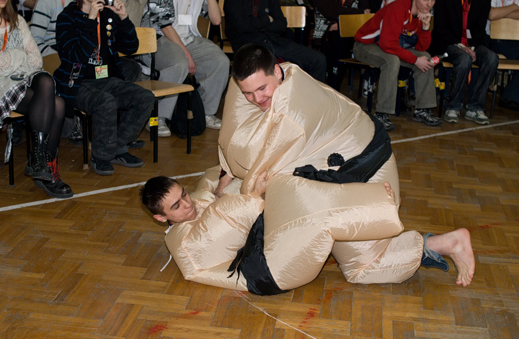 Ecchicon 4 (XeN): Sumo contest