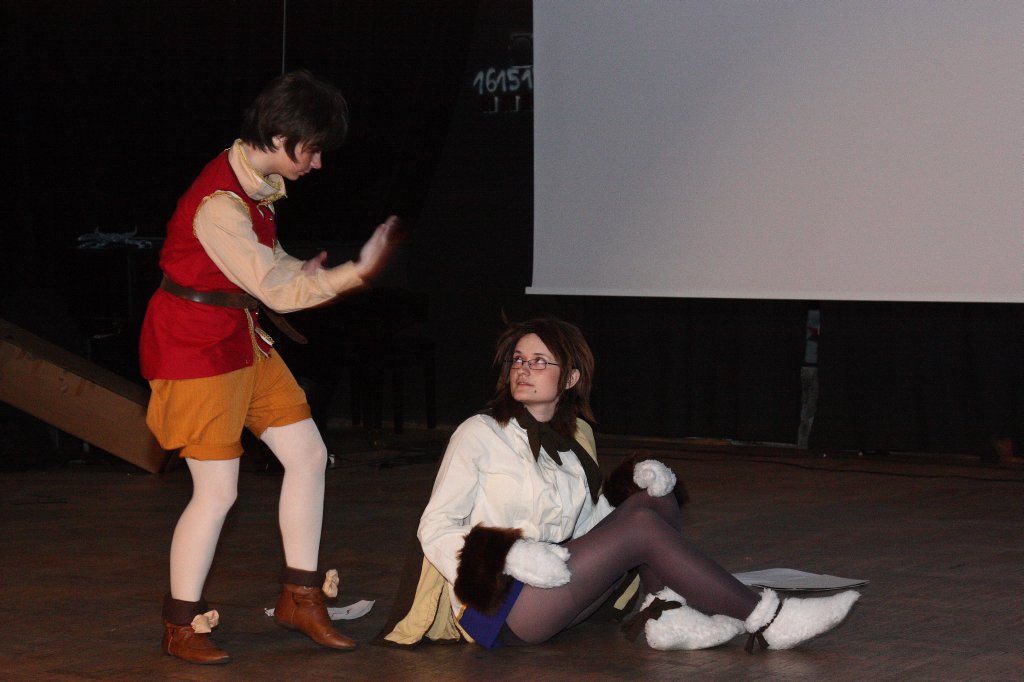 B-con — cosplay (Yen): 32