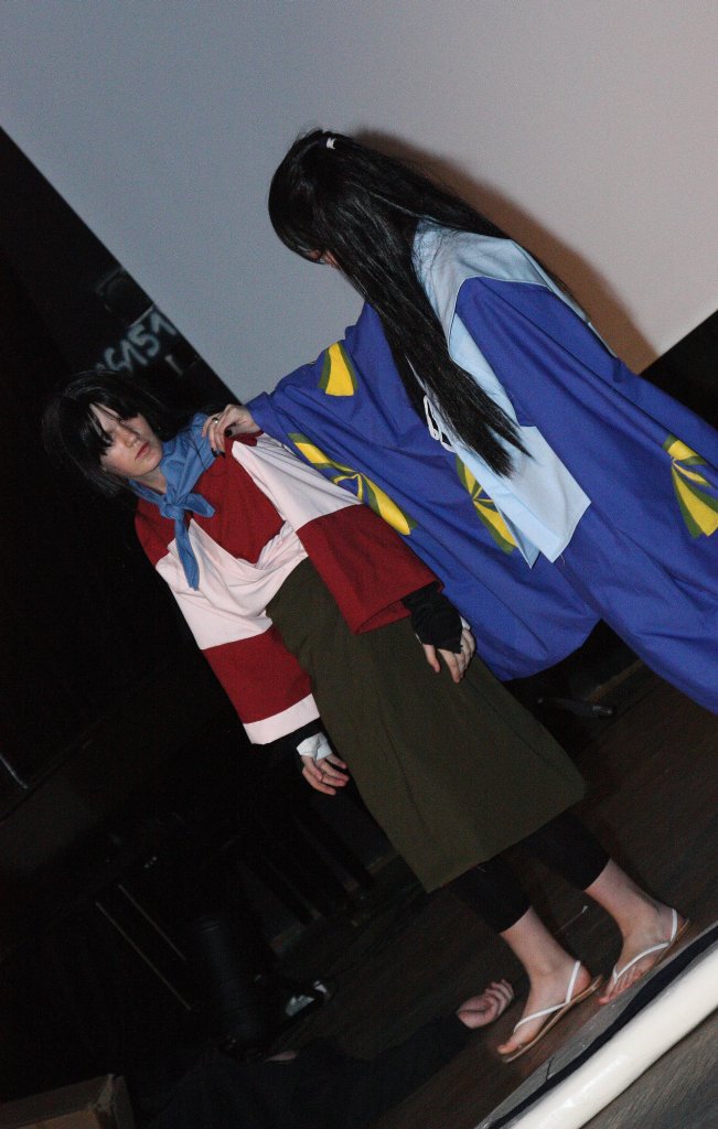 B-con — cosplay (Yen): 43