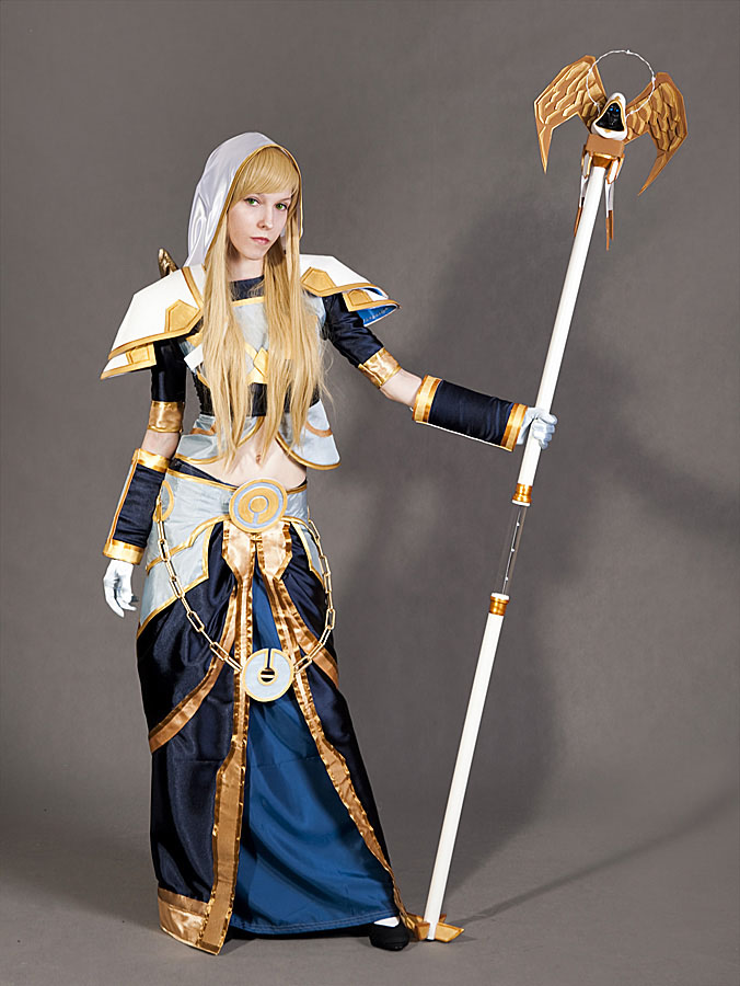 Chapter 3: Childhood – cosplay (Bahamut): DSC4235