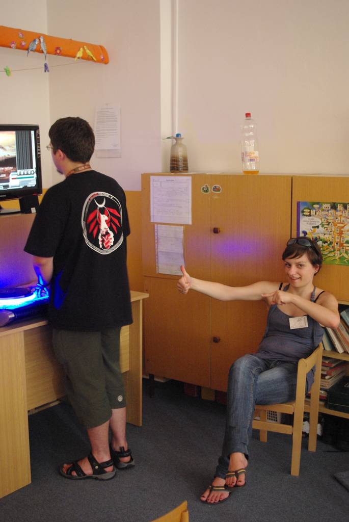 Advik 2010 (AvantaR, moston, Izumi, sikorka): Beatmania