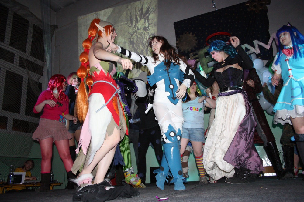 B-XmassCon 2 – cosplay (Kitsune): 091