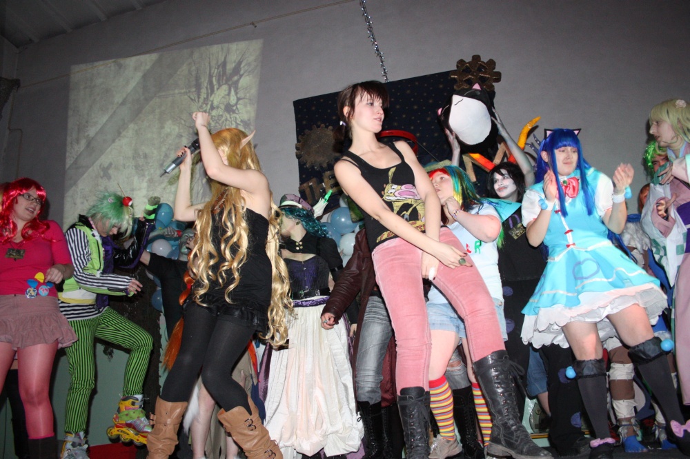 B-XmassCon 2 – cosplay (Kitsune): 093