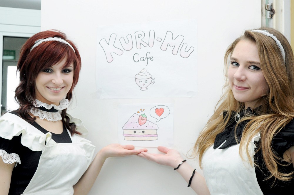 Shi: Bishoku  (grigor): Meido Cafe