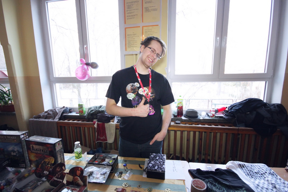 Love 3  (Athis): 112 [AltBay.tv]