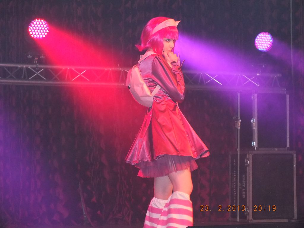DoubleBack II – cosplay (Phoenix): image042